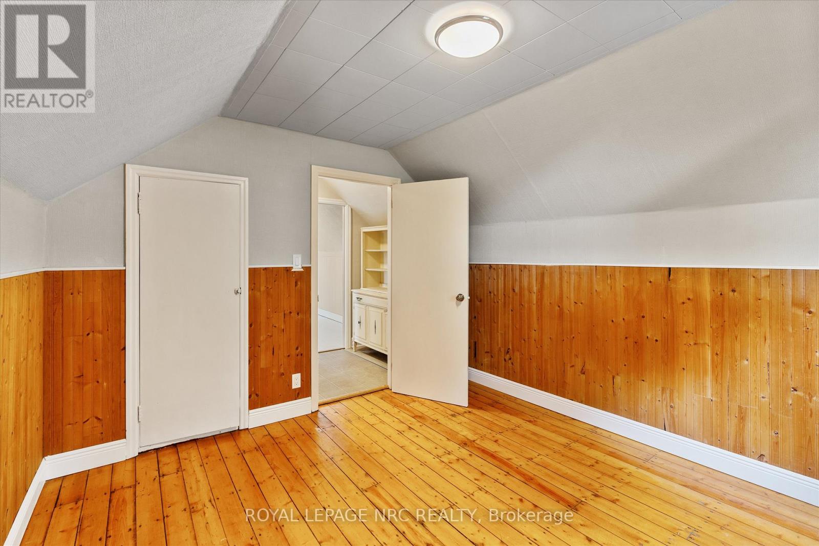 1447 Fifth Street, St. Catharines, Ontario  L2R 6P9 - Photo 19 - X13444488