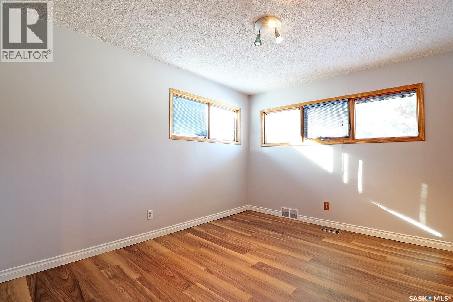 110 Logan Crescent E, Yorkton, Saskatchewan  S3N 0V9 - Photo 14 - SK031271