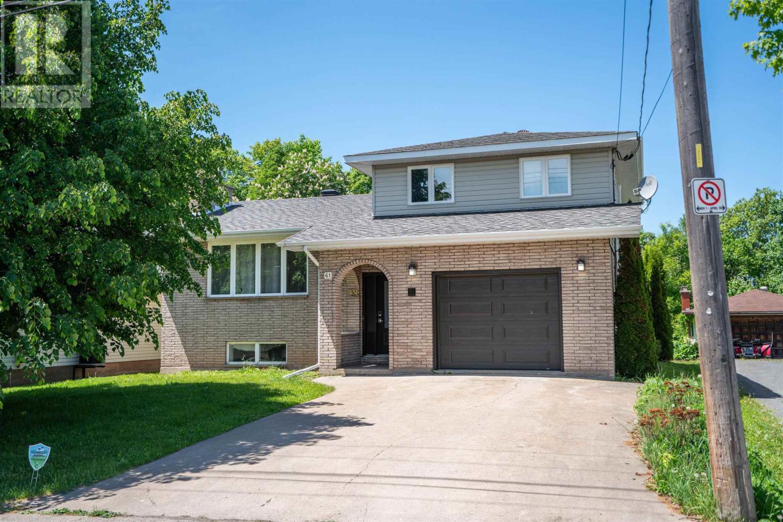 61 Knox Ave, Sault Ste. Marie, Ontario  P6B 3X8 - Photo 1 - SM261449