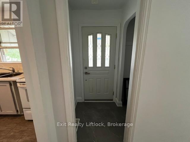 303 Caddy Street, Peterborough, Ontario  K9H 1M2 - Photo 2 - X13444328