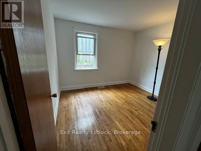 303 Caddy Street, Peterborough, Ontario  K9H 1M2 - Photo 4 - X13444328