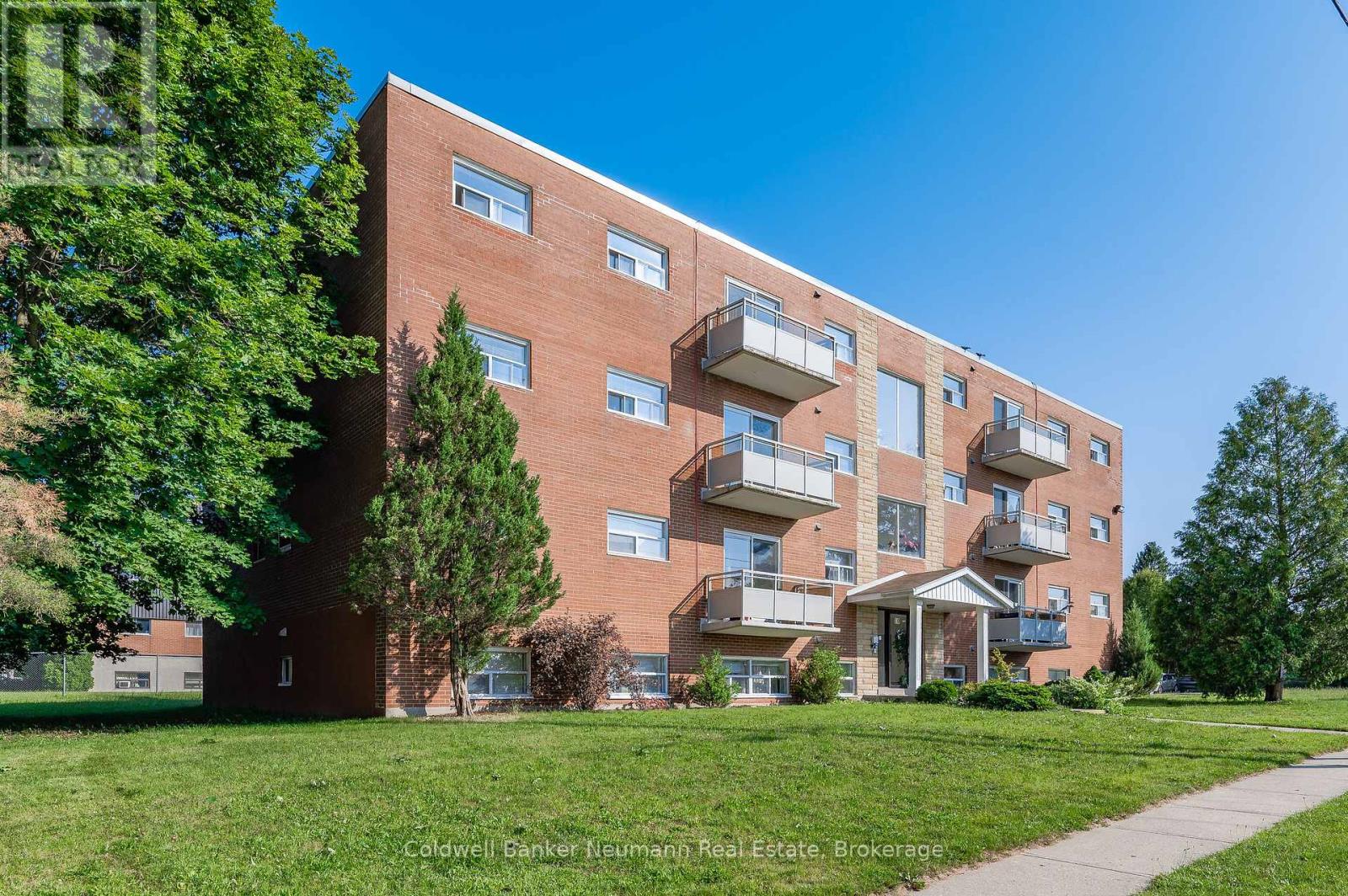 10 GLENBROOK DRIVE