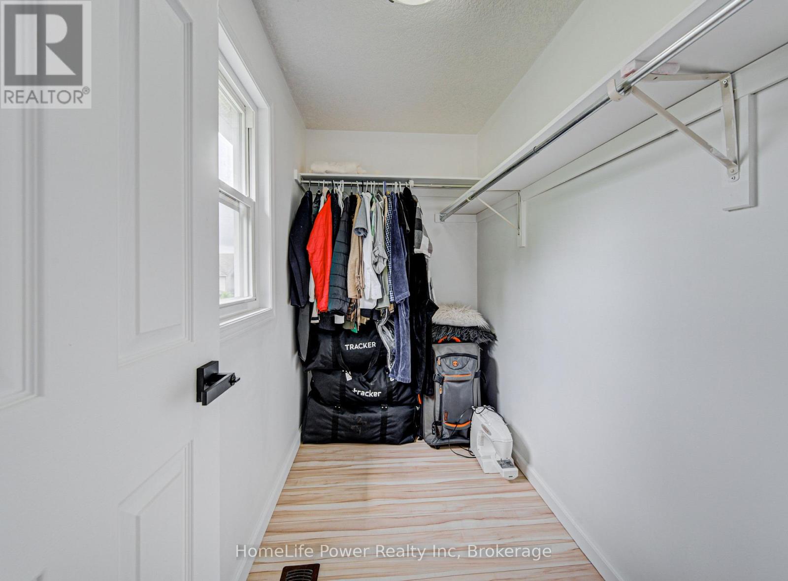 533 Activa Avenue, Kitchener, Ontario  N2E 4C2 - Photo 30 - X13444186