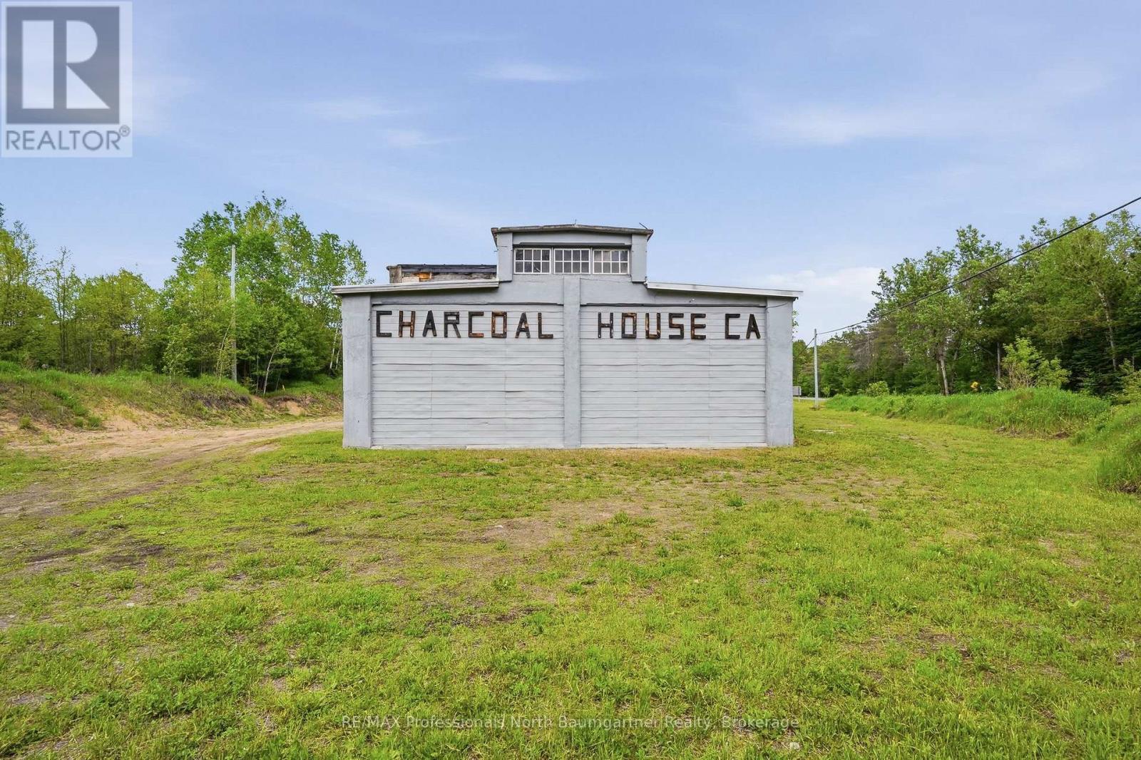 1057 Koshlong Lake Road, Dysart Et Al, Ontario  K0M 1S0 - Photo 4 - X13444274