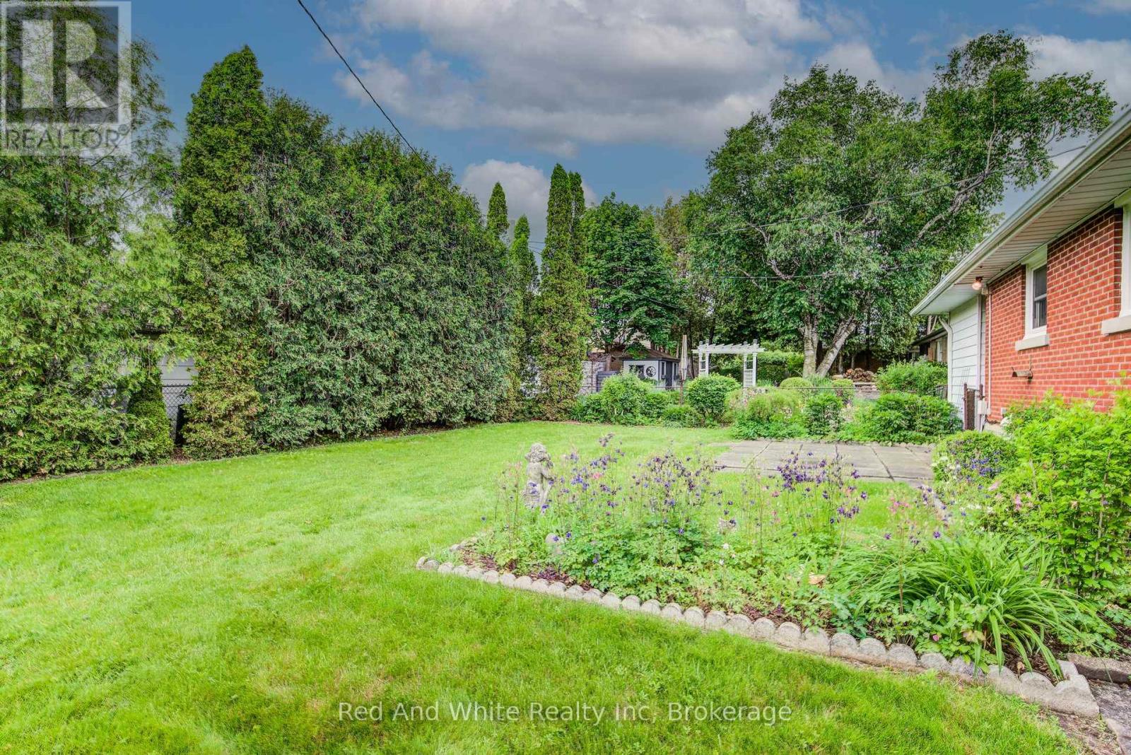 104 Elgin Crescent, Waterloo, Ontario  N2J 2S2 - Photo 34 - X13444354