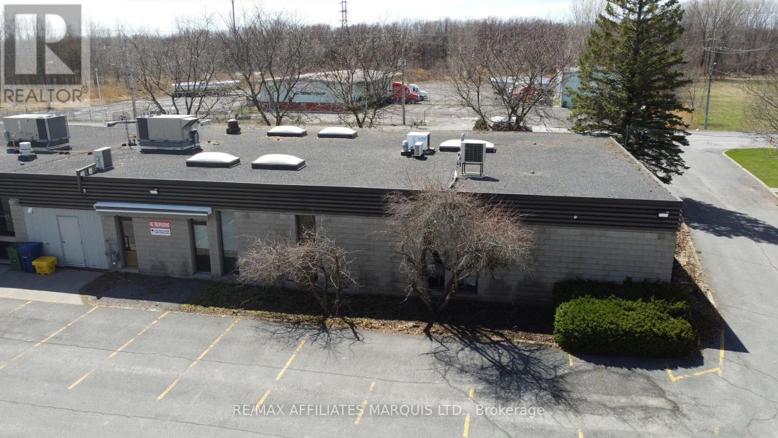1343 Rosemount Avenue, Cornwall, Ontario K6J 3E5 - Photo 5 - X13444206