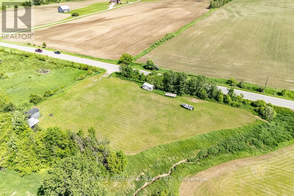112 Cornerview Road, Whitewater Region, Ontario  K0J 1K0 - Photo 17 - X13444134