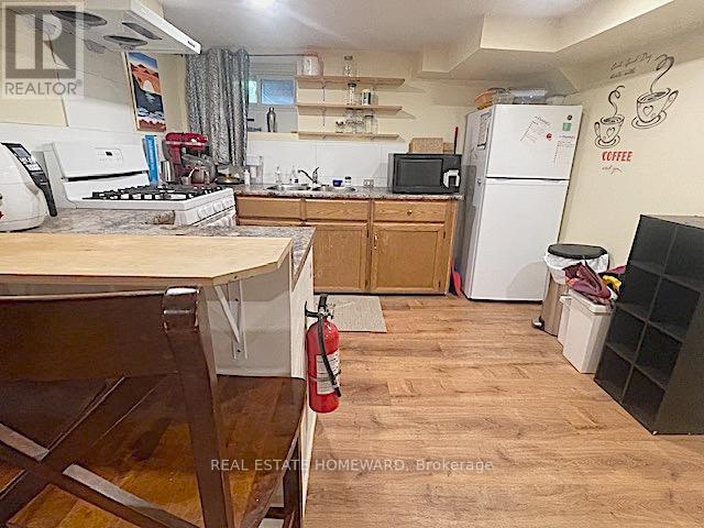 29 Appleton Avenue, Toronto, Ontario  M6E 3A4 - Photo 40 - C13444180