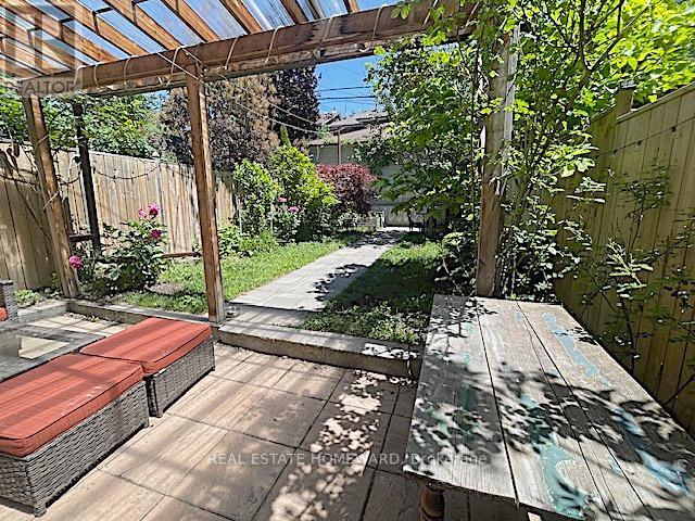 29 Appleton Avenue, Toronto, Ontario  M6E 3A4 - Photo 45 - C13444180