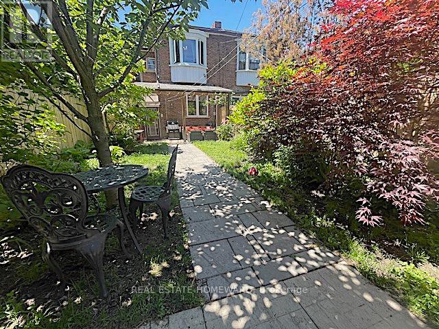 29 Appleton Avenue, Toronto, Ontario  M6E 3A4 - Photo 49 - C13444180