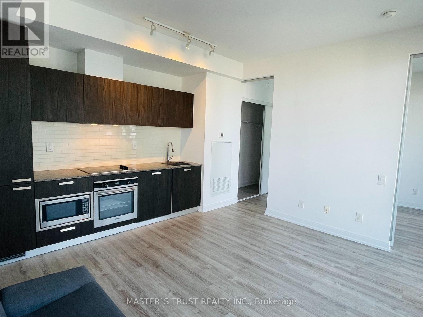 3801 - 50 Charles Street E, Toronto, Ontario  M4Y 0C3 - Photo 3 - C13444392