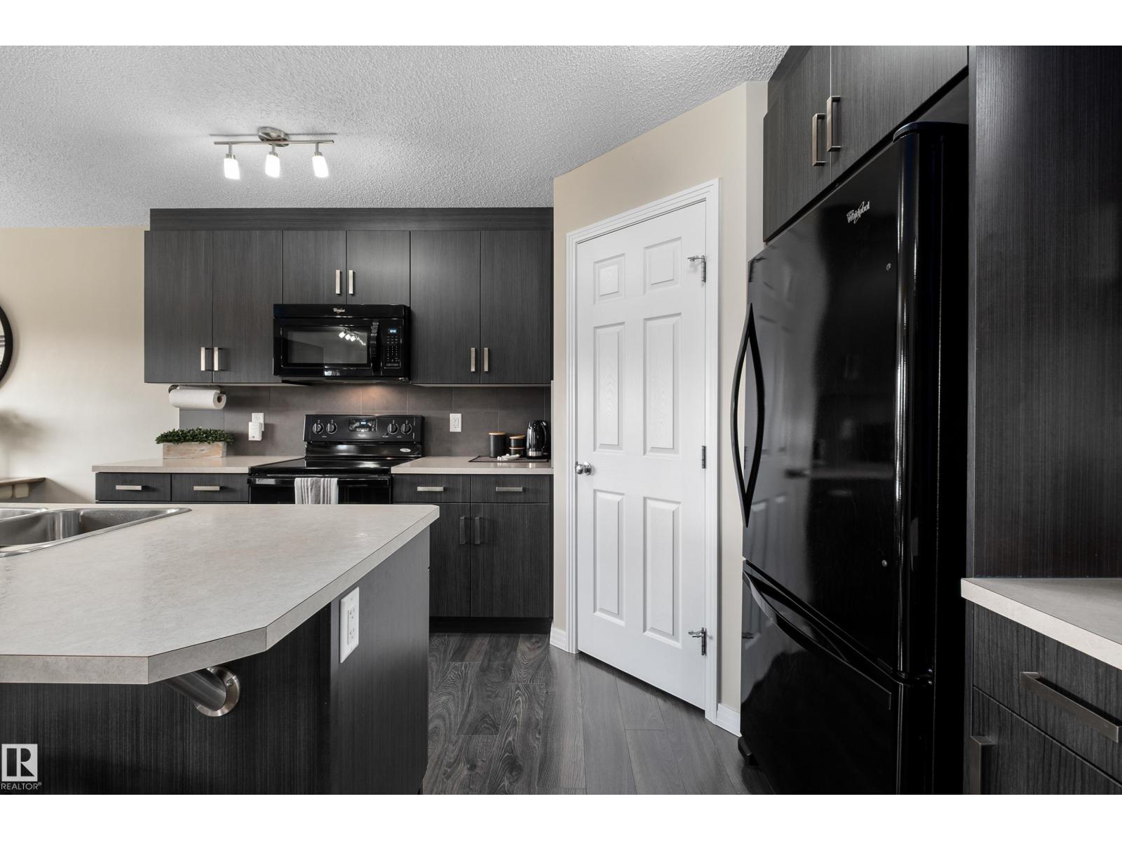 52 Vanderbilt Cm, Spruce Grove, Alberta  T7X 0S9 - Photo 6 - E4493680
