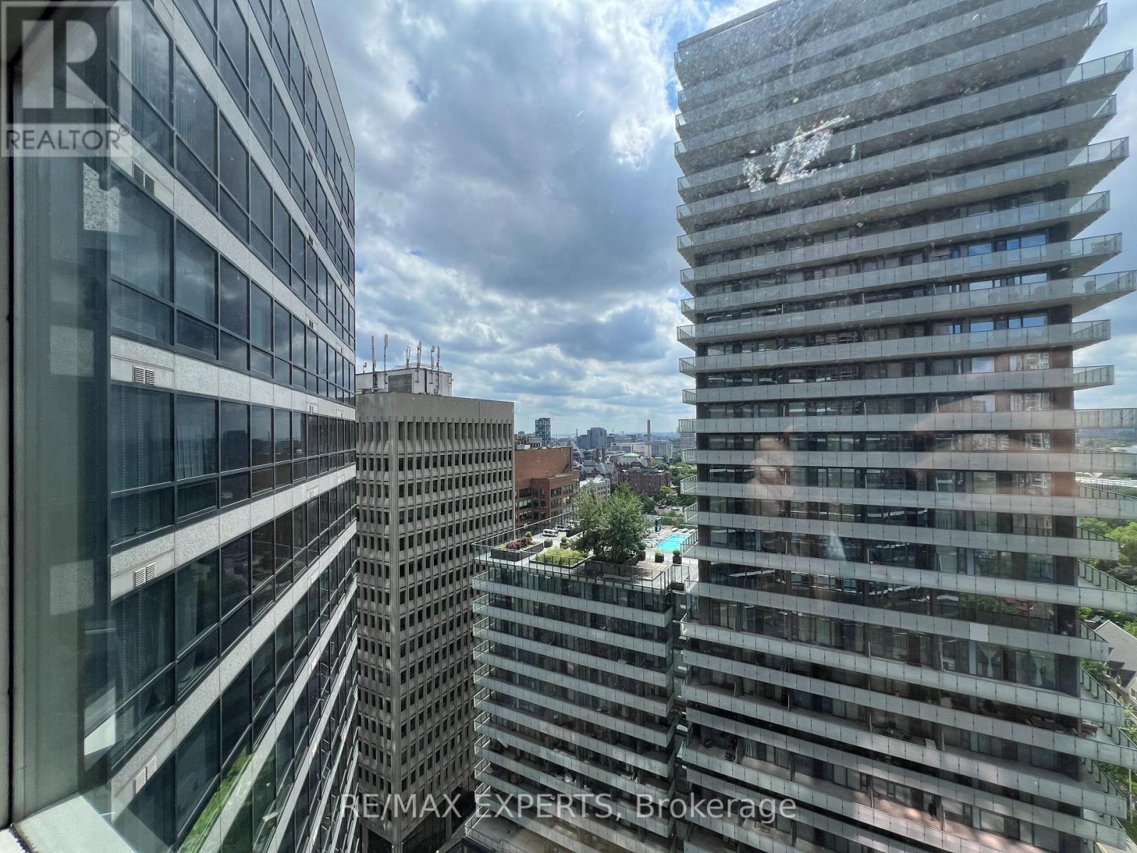 2218 - 1001 Bay Street, Toronto, Ontario  M5S 3A6 - Photo 14 - C13438428