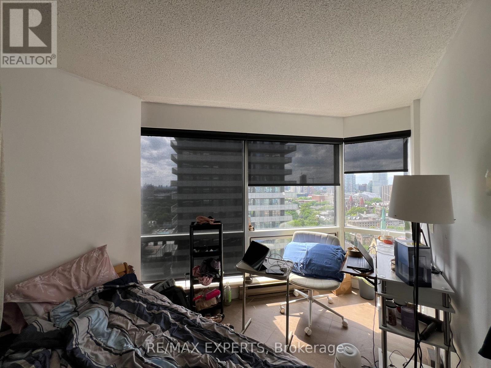 2218 - 1001 Bay Street, Toronto, Ontario  M5S 3A6 - Photo 18 - C13438428