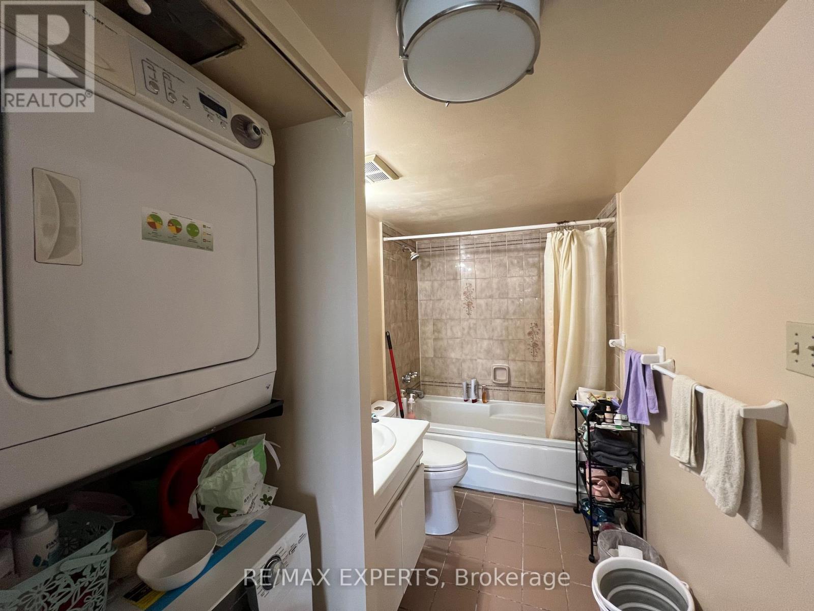 2218 - 1001 Bay Street, Toronto, Ontario  M5S 3A6 - Photo 16 - C13438428