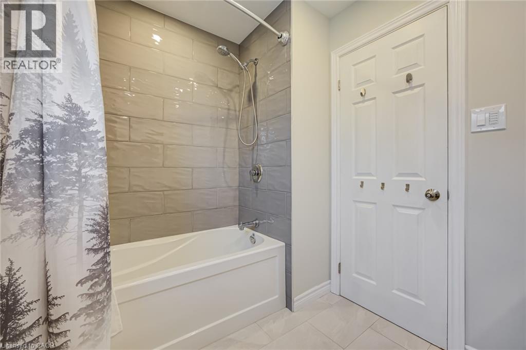 2348 Malcolm Crescent, Burlington, Ontario  L7P 4H4 - Photo 18 - 40834153