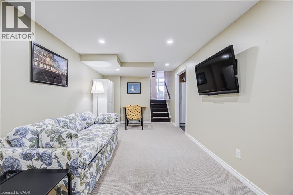 2348 Malcolm Crescent, Burlington, Ontario  L7P 4H4 - Photo 33 - 40834153