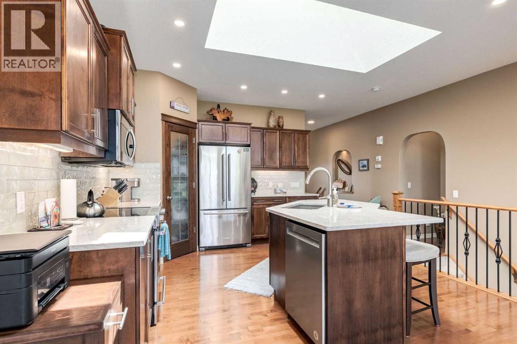 38 Kincora Terrace NW, Calgary, Alberta  T3R 1M1 - Photo 8 - A2313298