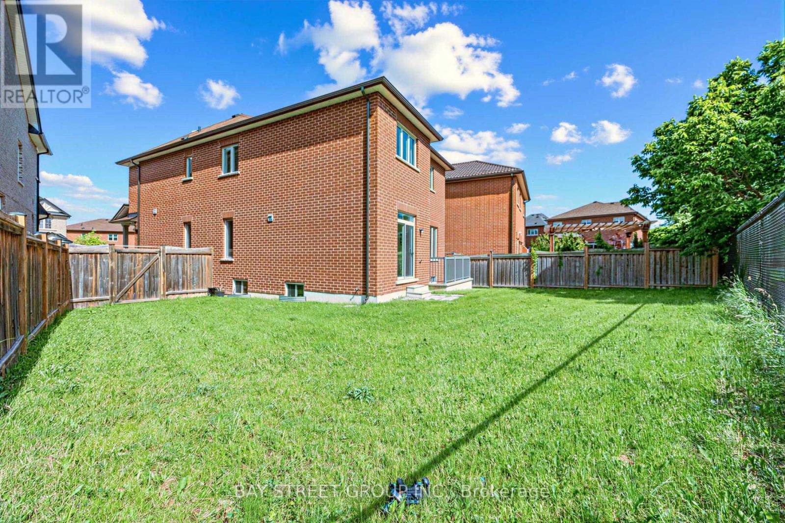 20 Alvin Curling Crescent, Toronto, Ontario  M1V 0E6 - Photo 38 - E13444450