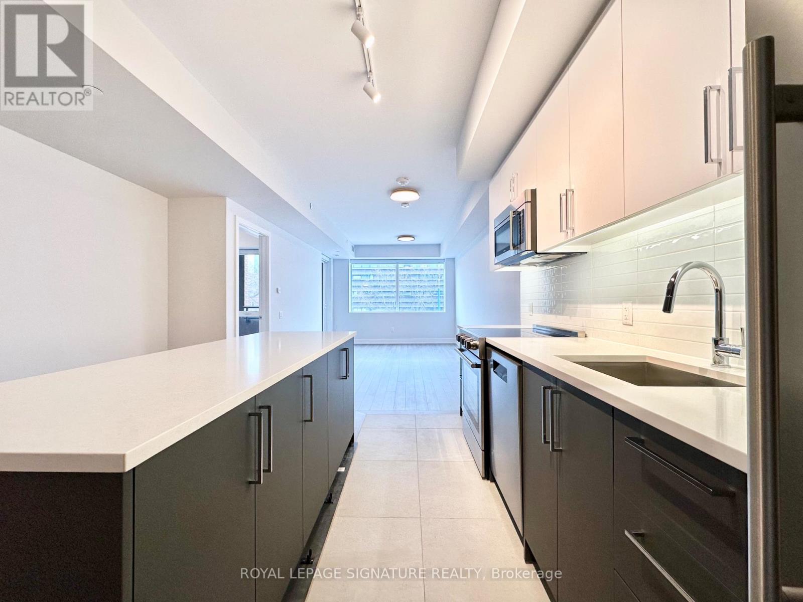 210 - 664 Spadina Avenue, Toronto, Ontario  M5S 0G4 - Photo 2 - C13439198