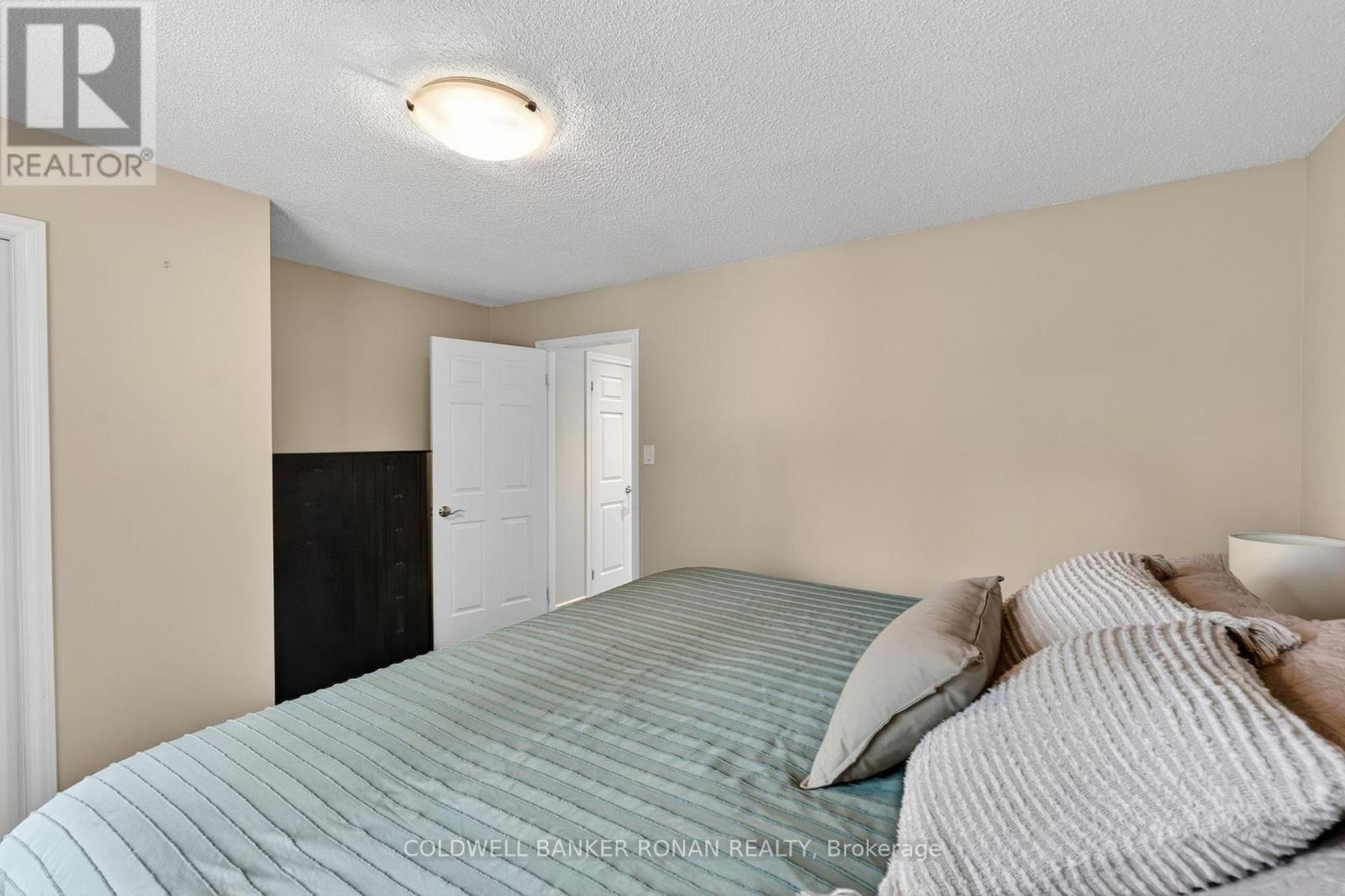 36 Mccarthy Crescent, Essa, Ontario  L3W 0J6 - Photo 15 - N13444374