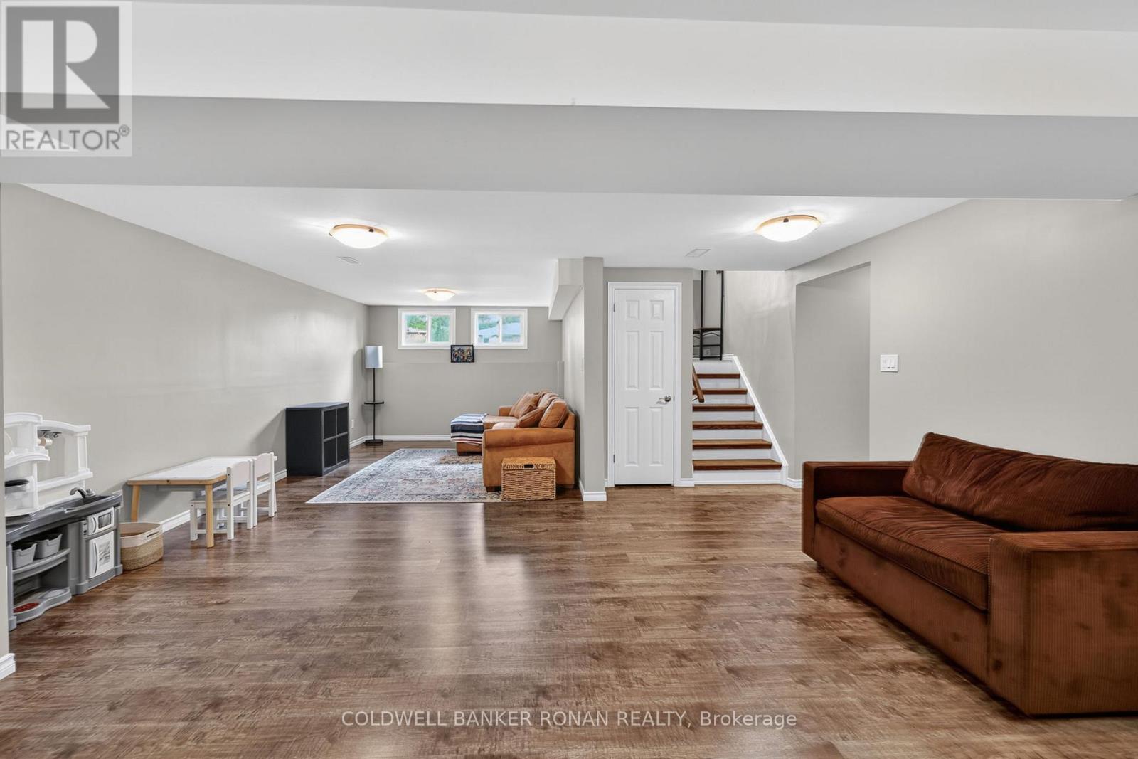 36 Mccarthy Crescent, Essa, Ontario  L3W 0J6 - Photo 25 - N13444374