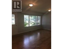 969 DAVIS DRIVE, Newmarket, Ontario