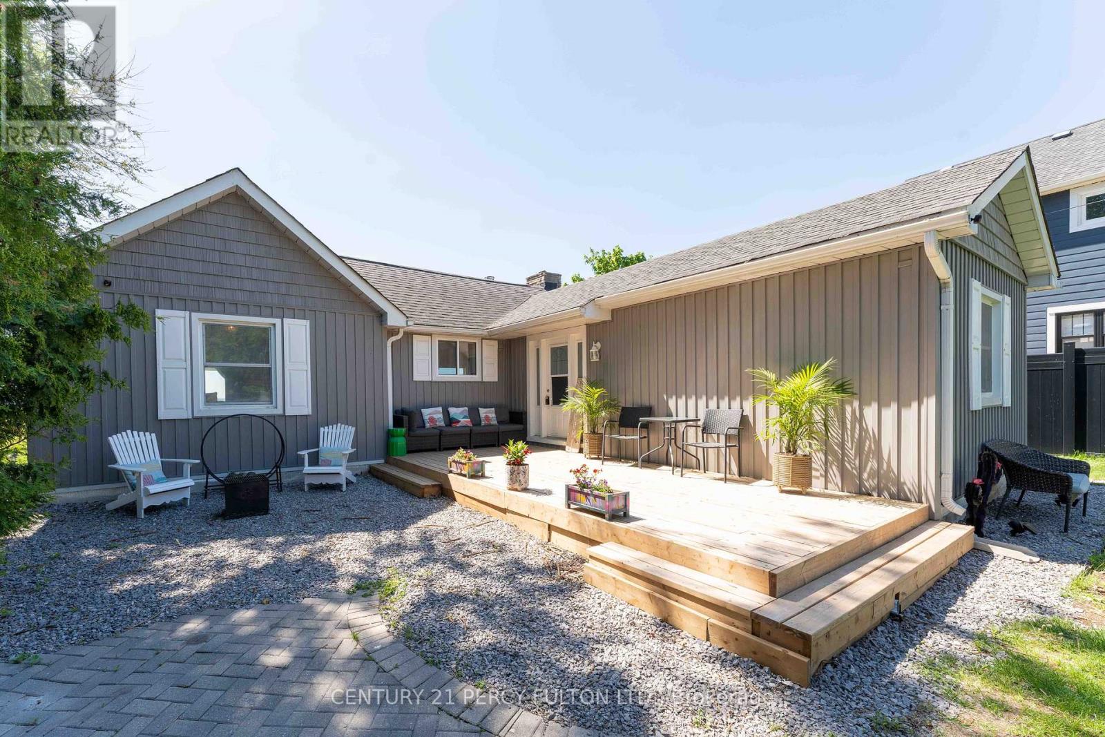127 Cedar Crest Beach Road, Clarington, Ontario  L1C 3K3 - Photo 6 - E13214988