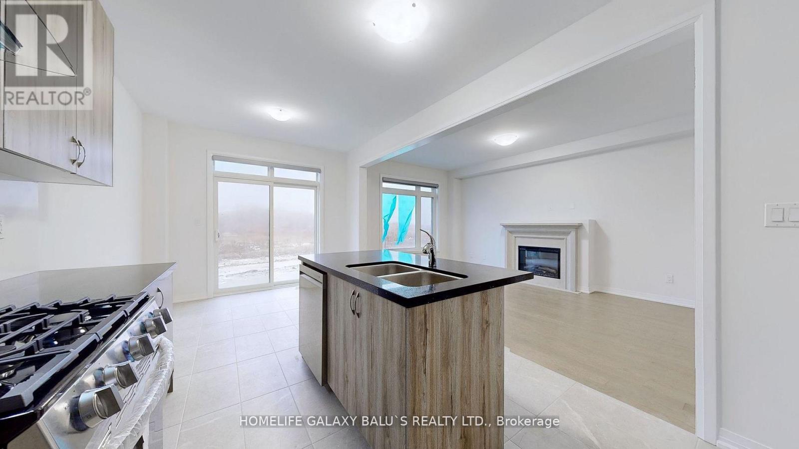 1074 Pisces Trail, Pickering, Ontario L0H 1J0 - Photo 12 - E13438814