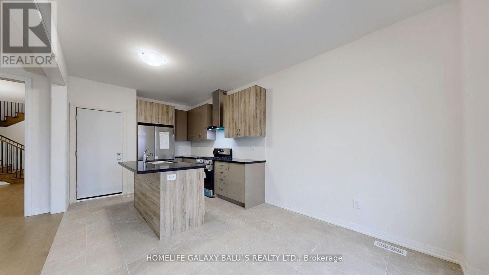 1074 Pisces Trail, Pickering, Ontario L0H 1J0 - Photo 9 - E13438814