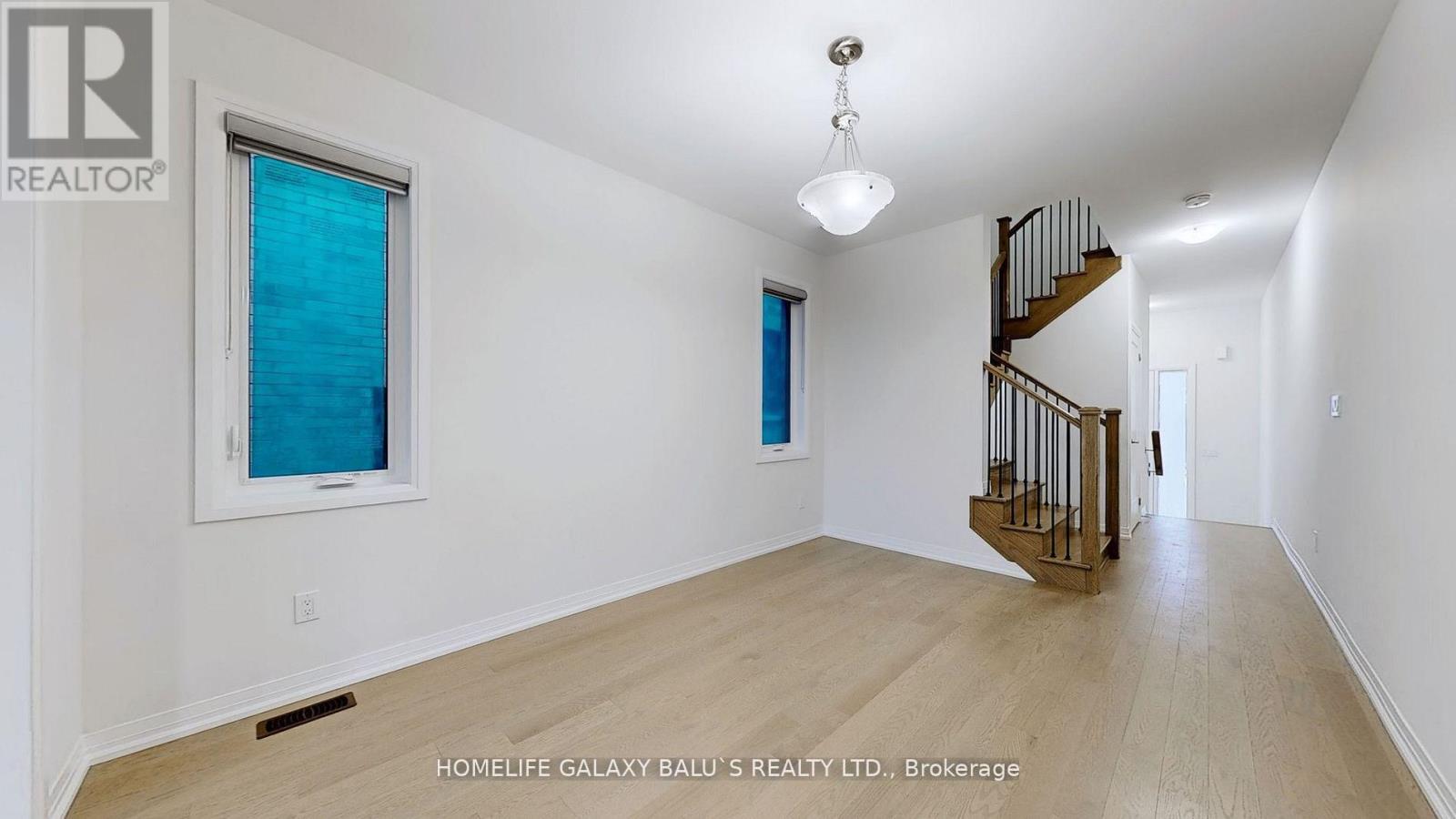 1074 Pisces Trail, Pickering, Ontario L0H 1J0 - Photo 7 - E13438814
