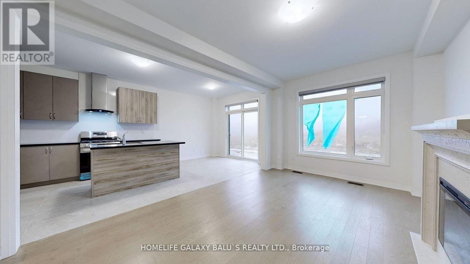 1074 Pisces Trail, Pickering, Ontario L0H 1J0 - Photo 4 - E13438814