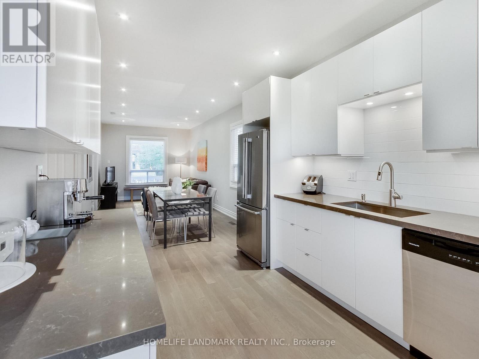 297 Withrow Avenue, Toronto, Ontario  M4J 1B6 - Photo 10 - E13438920