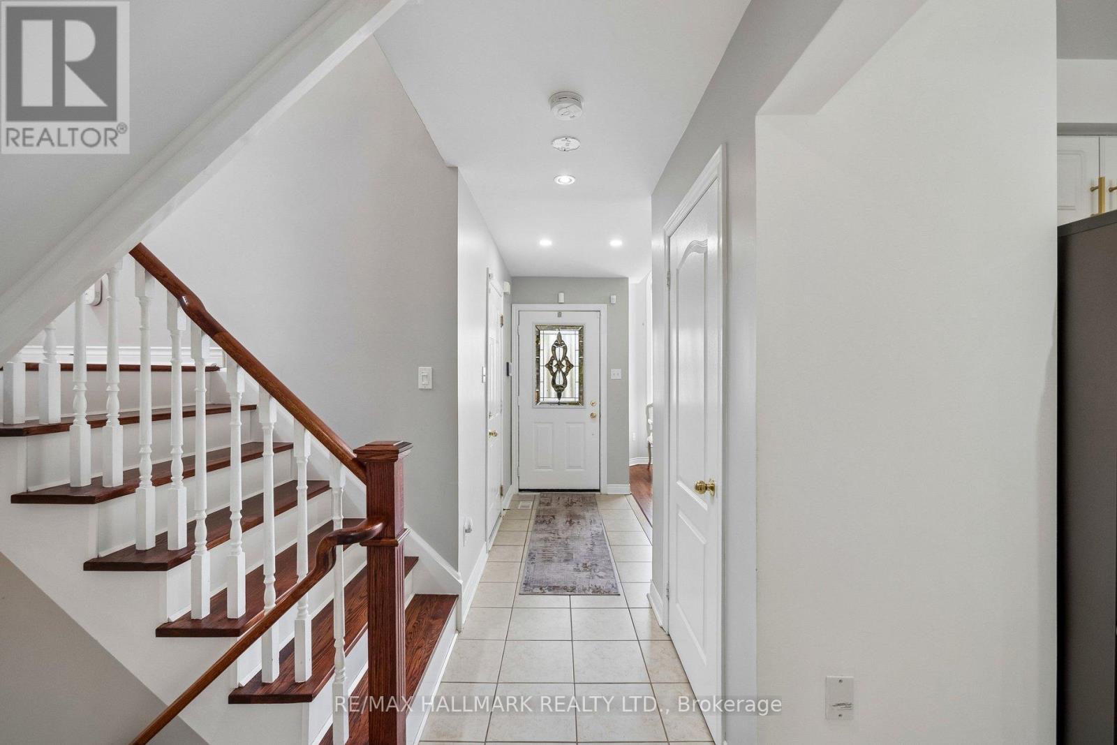 43 Nobbs Drive, Ajax, Ontario  L1T 4L8 - Photo 10 - E13439004