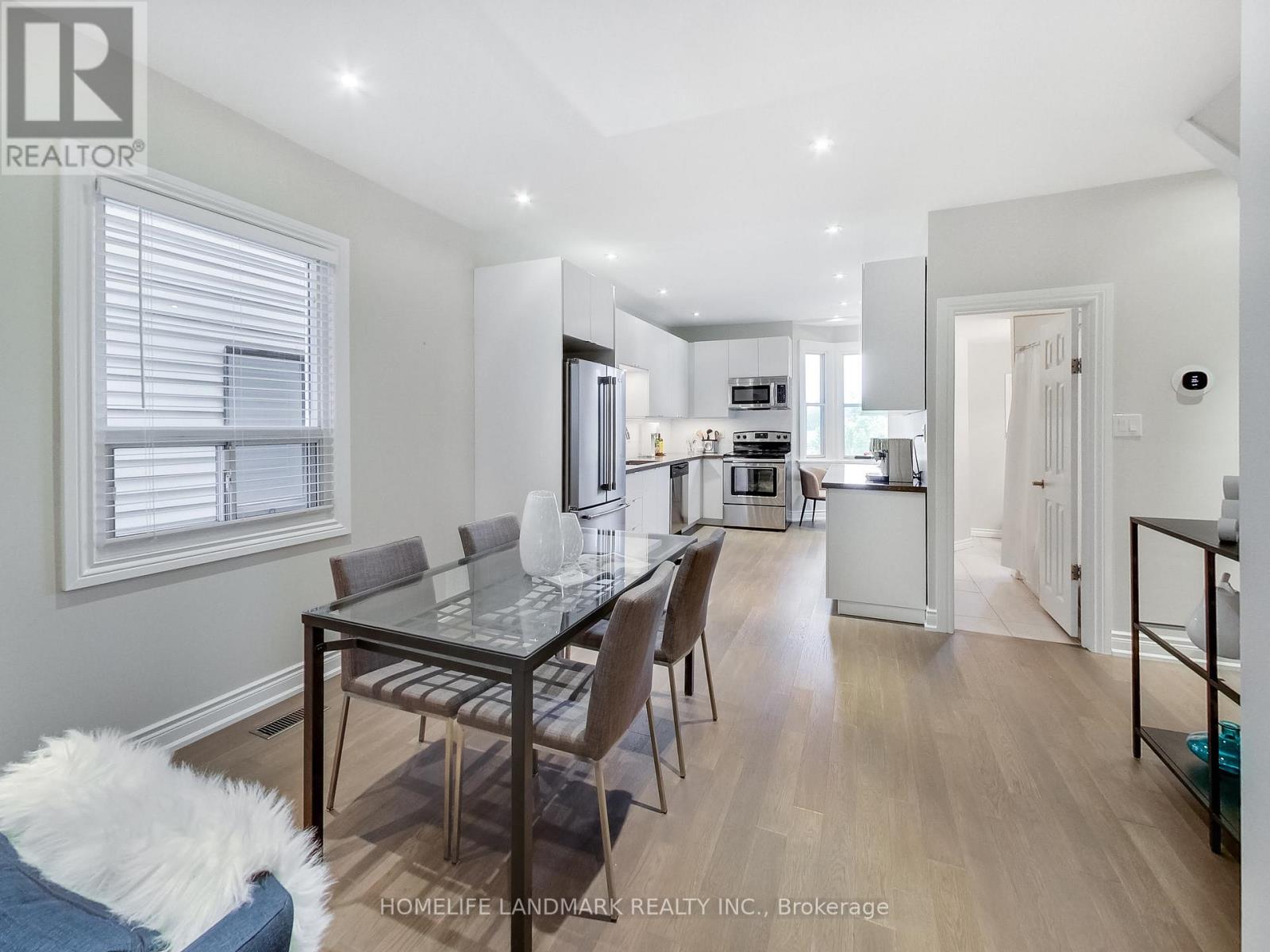 297 Withrow Avenue, Toronto, Ontario  M4J 1B6 - Photo 7 - E13438920