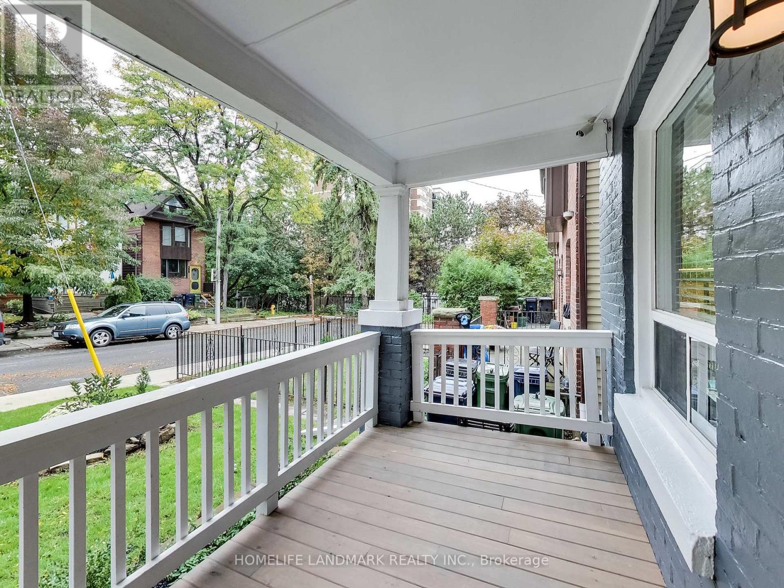 297 Withrow Avenue, Toronto, Ontario  M4J 1B6 - Photo 3 - E13438920