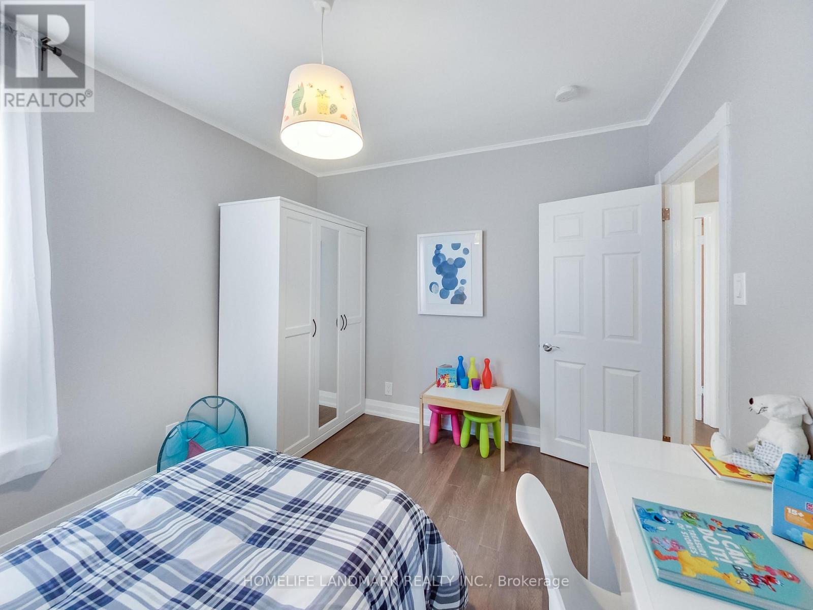 297 Withrow Avenue, Toronto, Ontario  M4J 1B6 - Photo 15 - E13438920