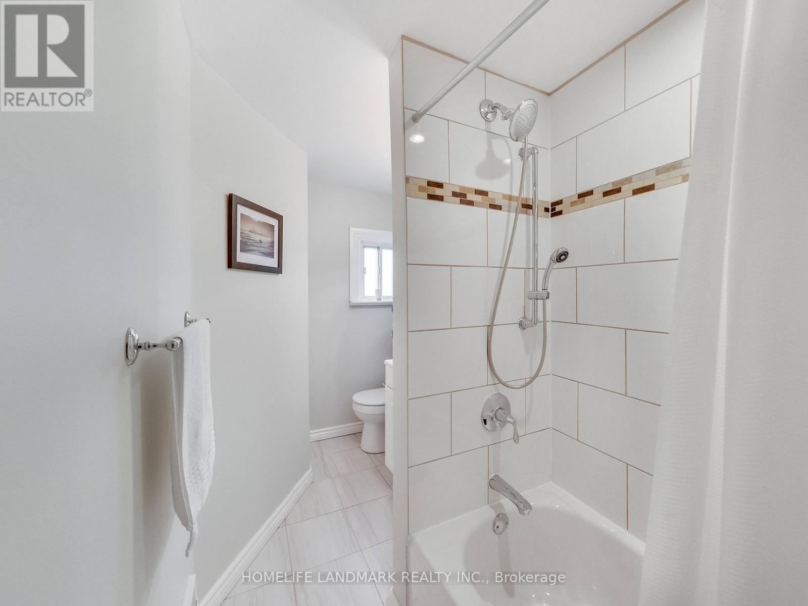 297 Withrow Avenue, Toronto, Ontario  M4J 1B6 - Photo 17 - E13438920