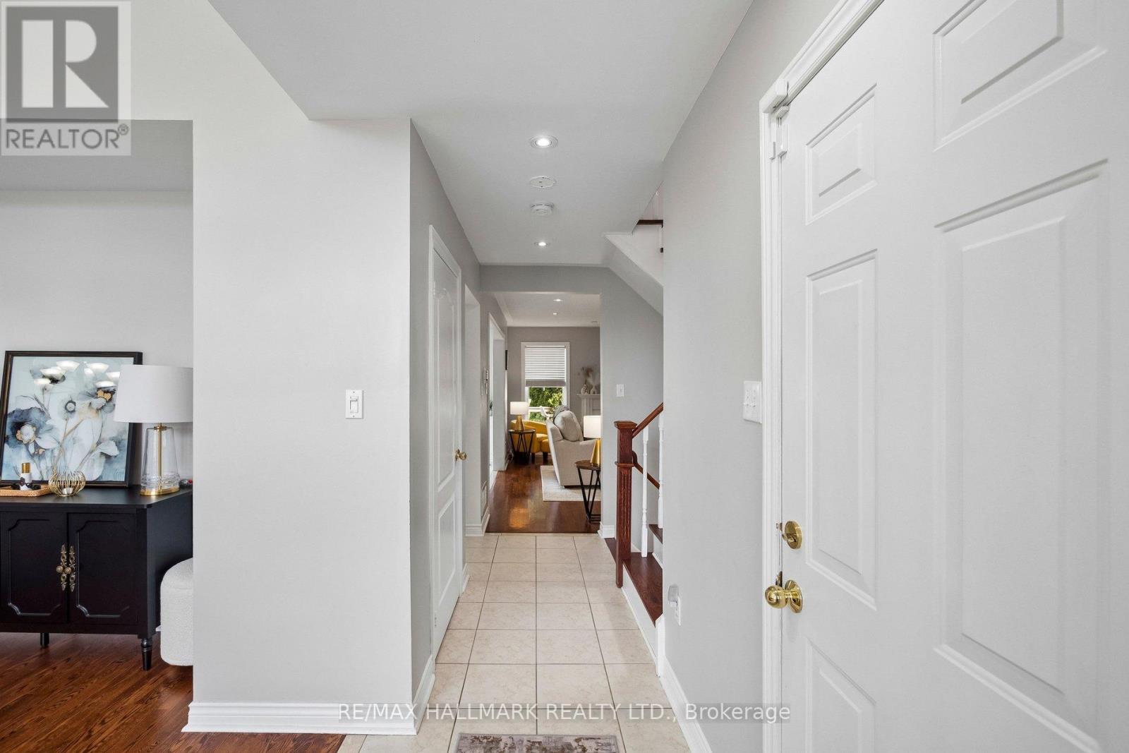 43 Nobbs Drive, Ajax, Ontario  L1T 4L8 - Photo 5 - E13439004