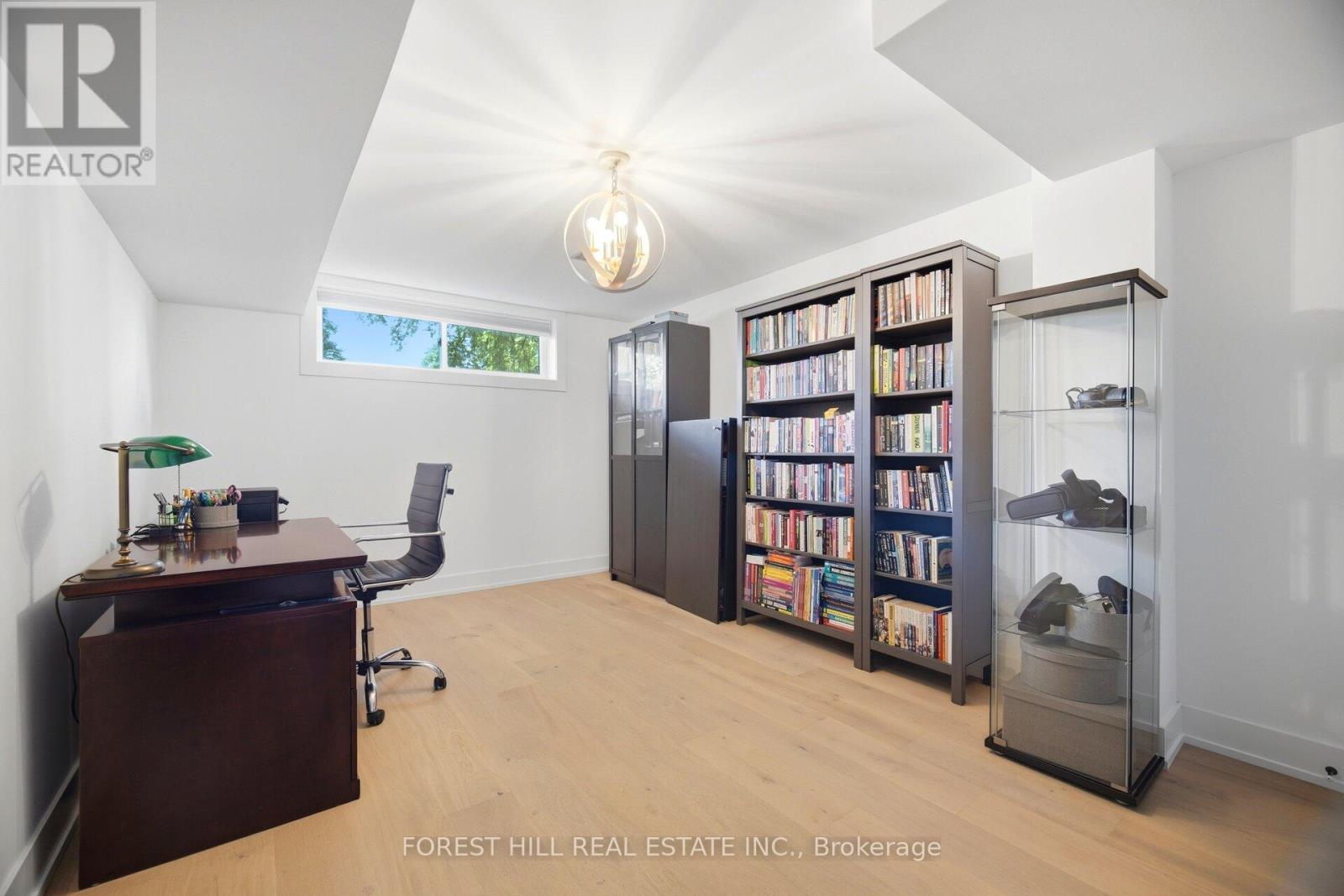 20 Silverhill Drive, Toronto, Ontario  M9B 3W2 - Photo 26 - W13444160