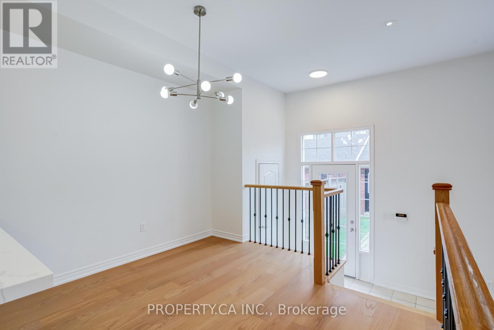3347 Eglinton Avenue W, Mississauga, Ontario  L5M 7W8 - Photo 11 - W13444220