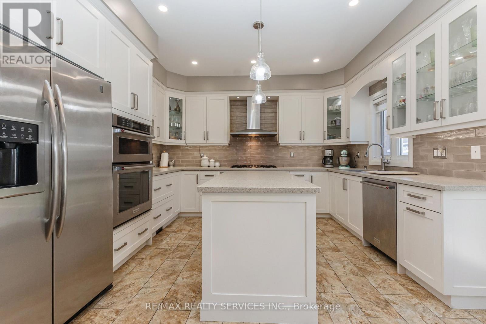 29 Sir Jacobs Crescent, Brampton, Ontario  L7A 3V2 - Photo 16 - W13444248