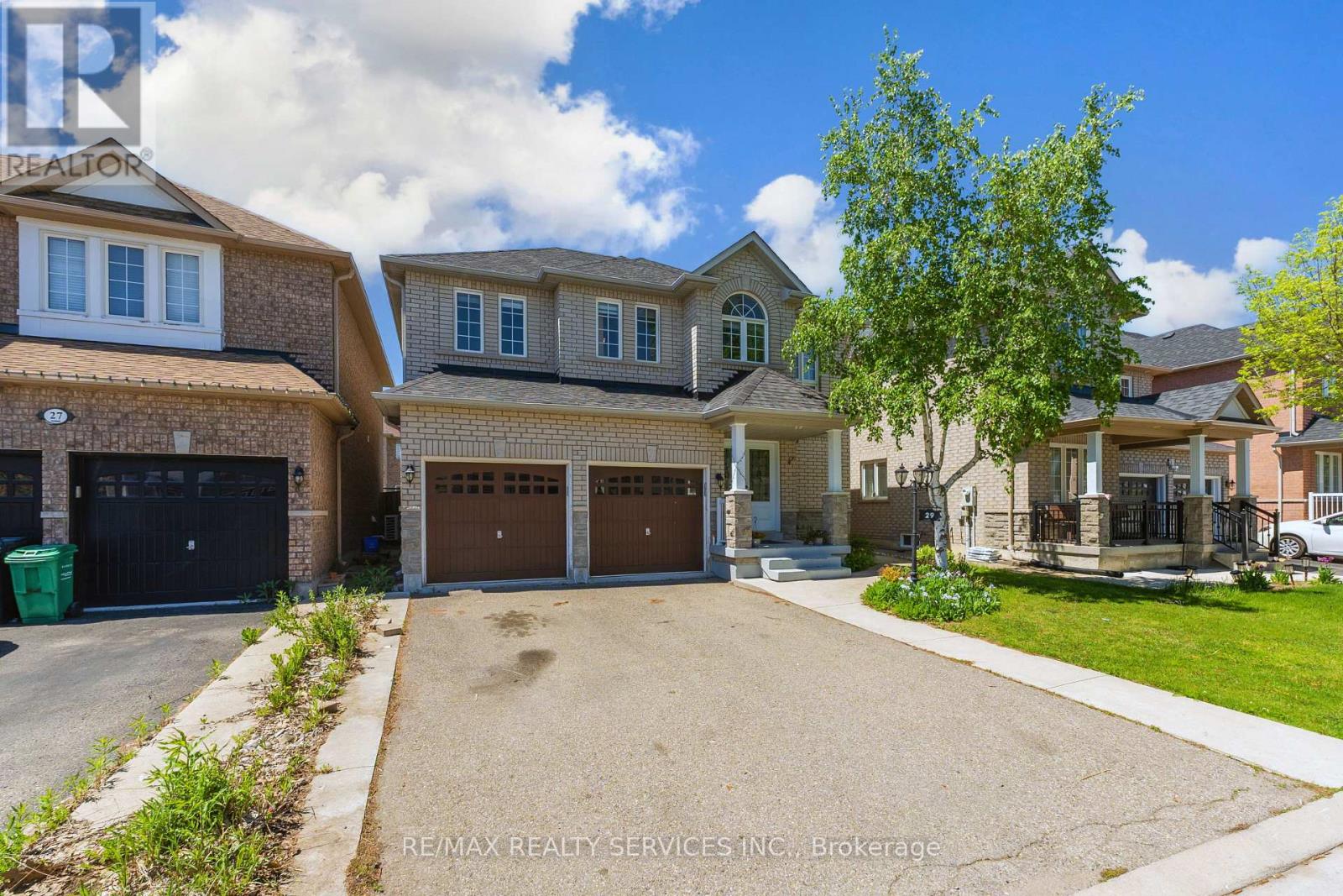 29 Sir Jacobs Crescent, Brampton, Ontario  L7A 3V2 - Photo 2 - W13444248