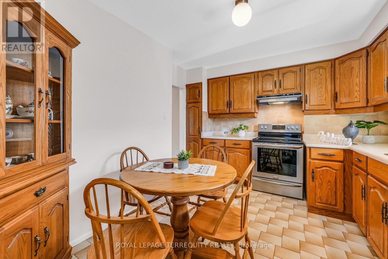 3 Avery Avenue, Toronto, Ontario  M9C 1K1 - Photo 13 - W13444250