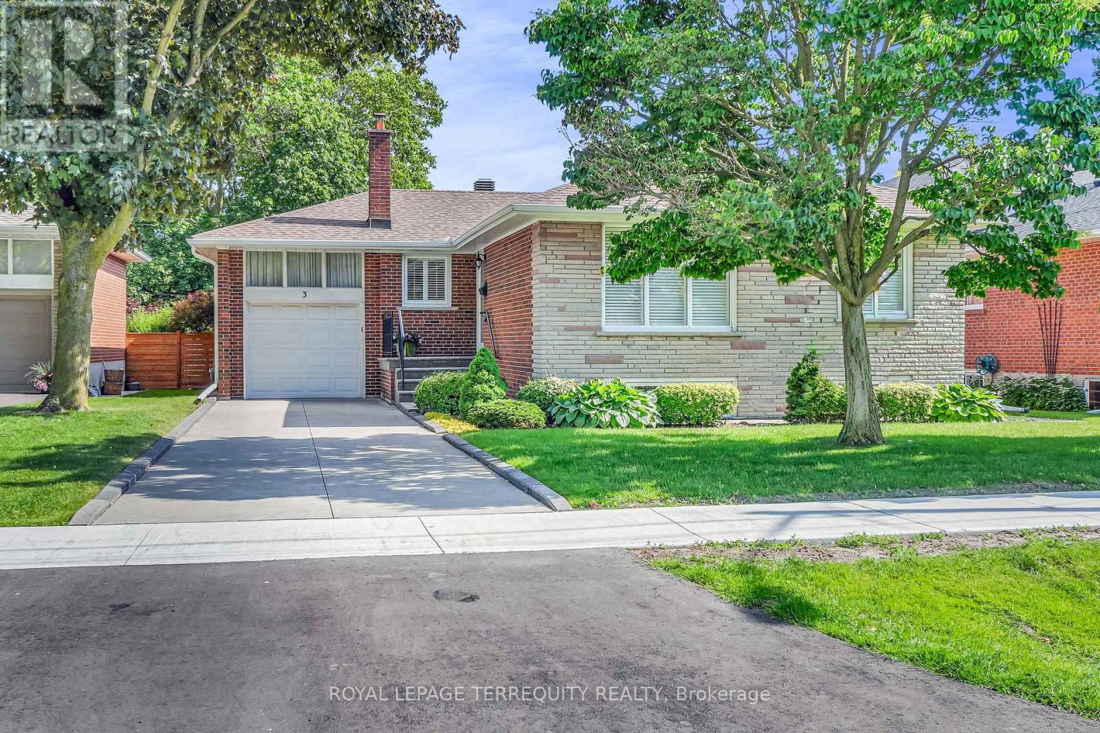 3 Avery Avenue, Toronto, Ontario  M9C 1K1 - Photo 2 - W13444250