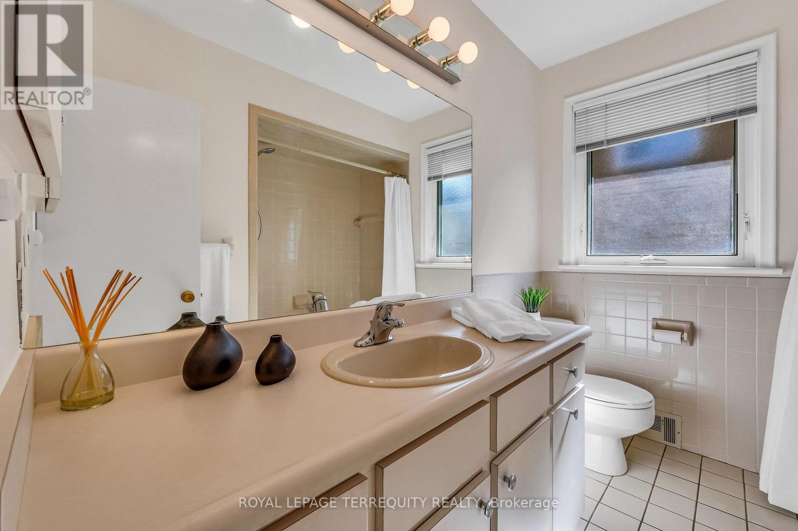 3 Avery Avenue, Toronto, Ontario  M9C 1K1 - Photo 20 - W13444250
