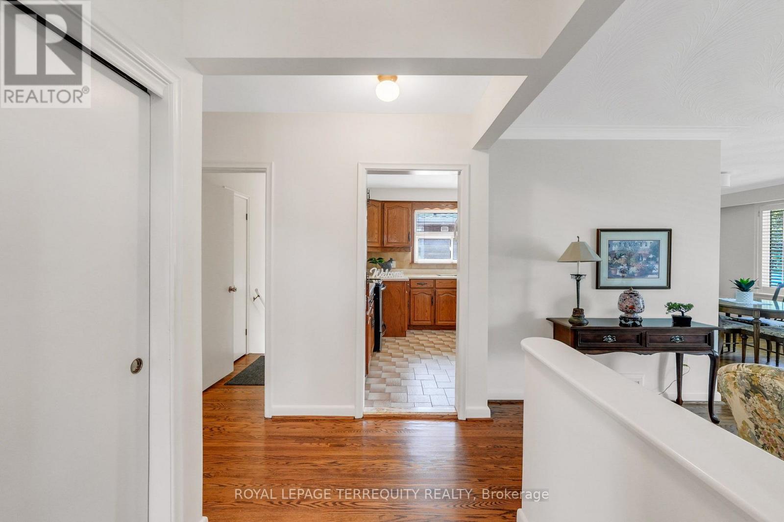 3 Avery Avenue, Toronto, Ontario  M9C 1K1 - Photo 5 - W13444250
