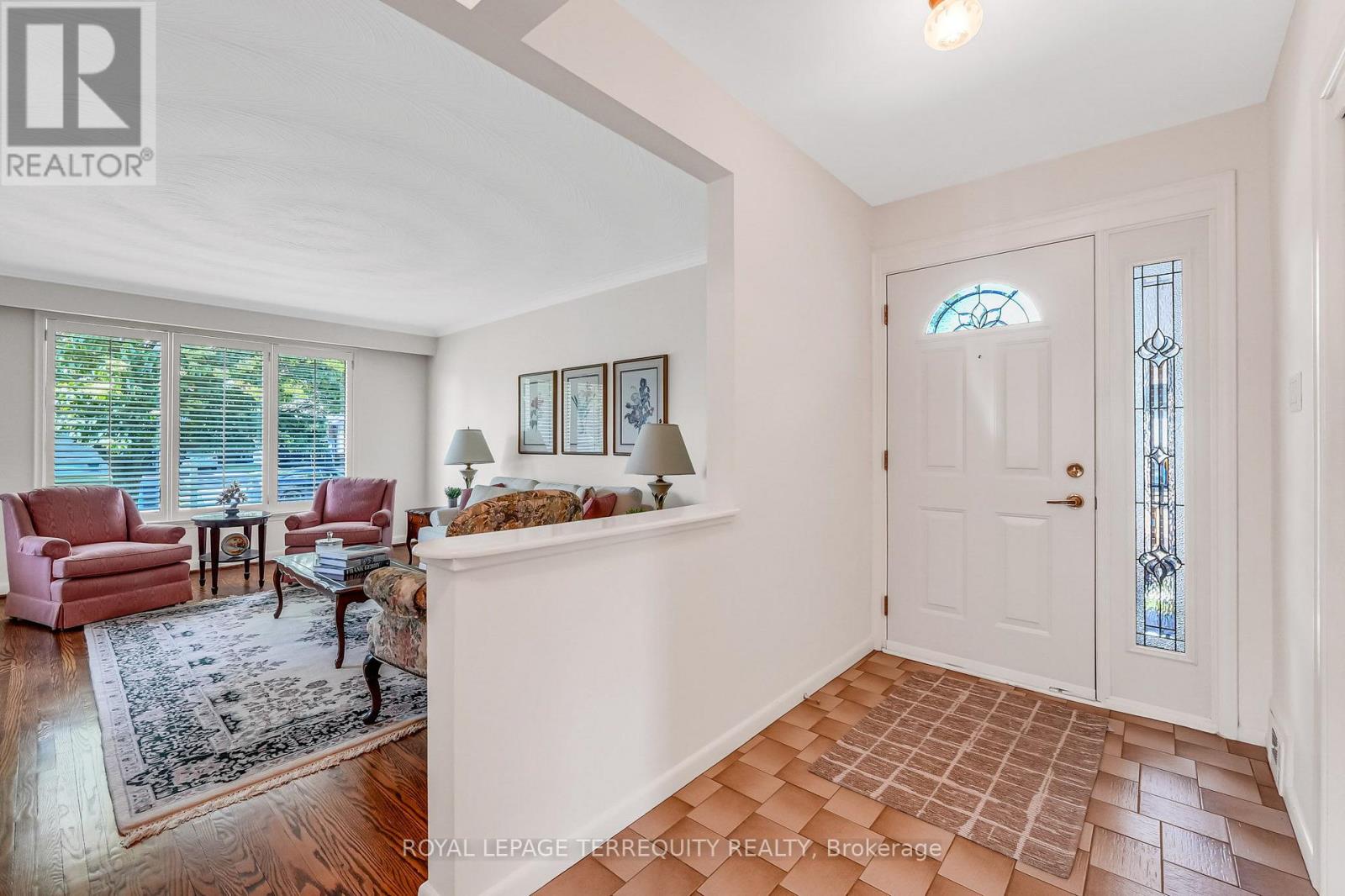 3 Avery Avenue, Toronto, Ontario  M9C 1K1 - Photo 6 - W13444250