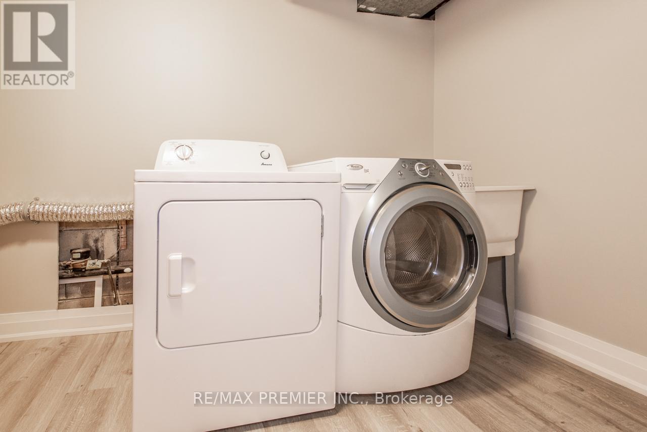 Bsmt - 569 Roding Street, Toronto, Ontario M3M 2A4 - Photo 16 - W13444338