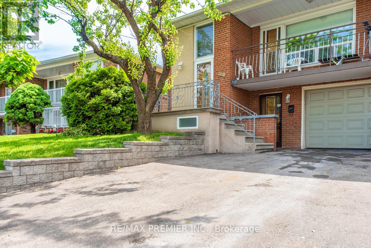 Bsmt - 569 Roding Street, Toronto, Ontario M3M 2A4 - Photo 2 - W13444338